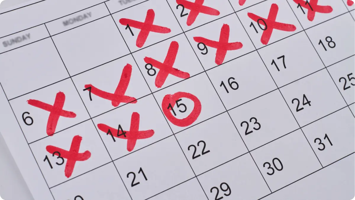 Calendario de diciembre mostrando la urgencia de cubrir vacantes a final de año.